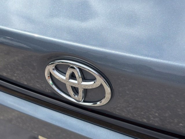Used 2020 Toyota Corolla LE FWD image 13