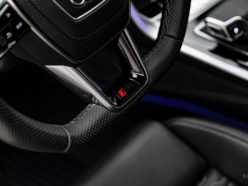 Used 2025 Audi RS 6 performance image 42