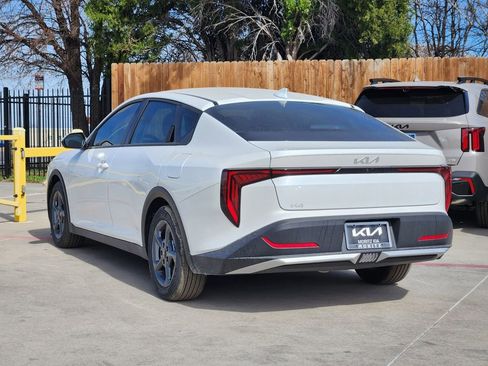 New 2026 Kia K4 FWD image 3