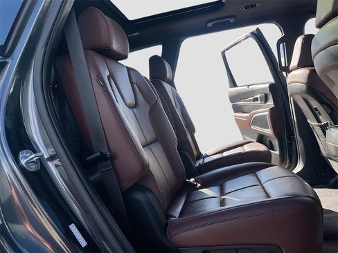 Used 2023 Kia Telluride SX image 30