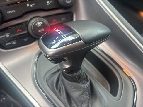 Used 2022 Dodge Challenger SXT w/ Plus Package image 10