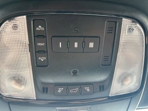 Used 2024 Dodge Durango GT AWD/4WD image 37