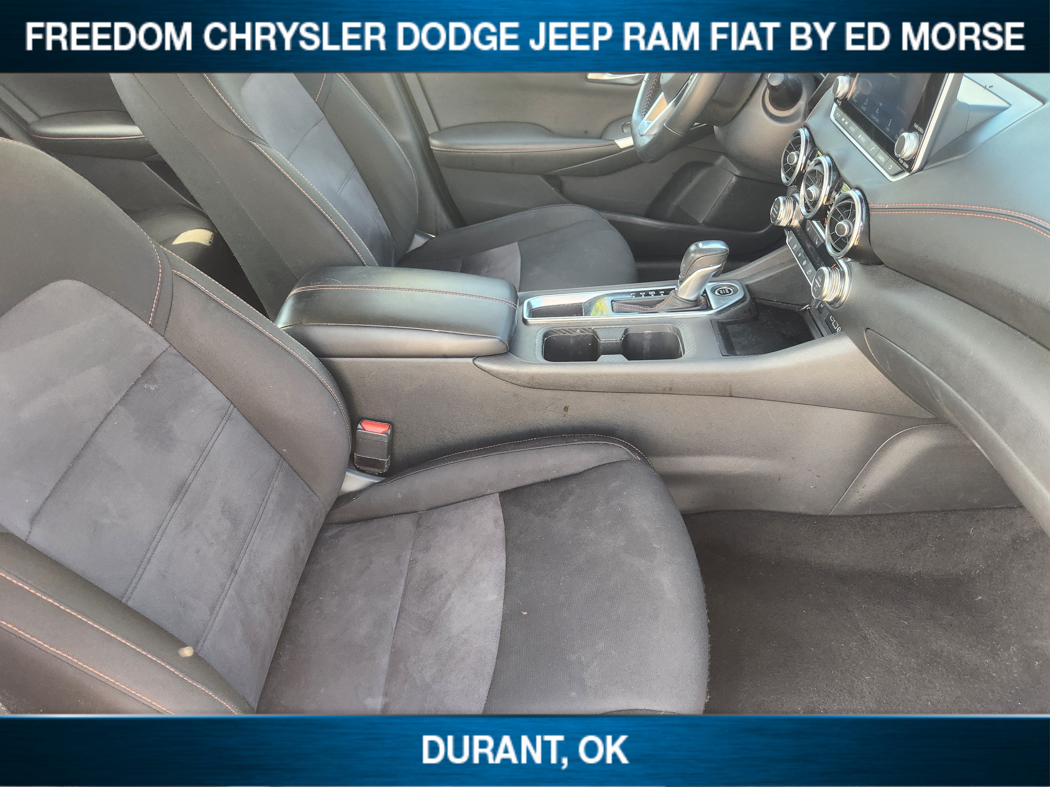 Used 2025 Nissan Sentra SR FWD image 9