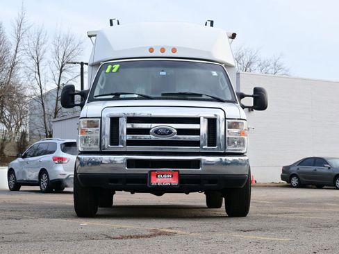 Used 2017 Ford E-350 and Econoline 350 Super Duty w/ Power Windows & Locks Group image 27