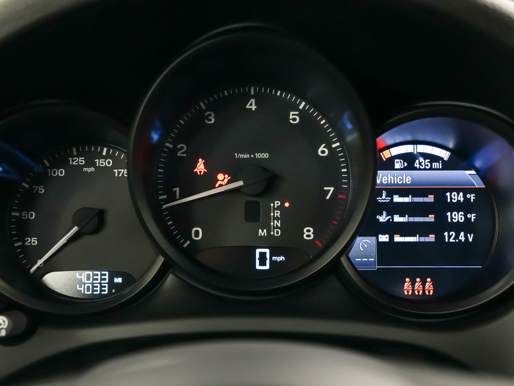 Certified 2026 Porsche Macan AWD/4WD image 26