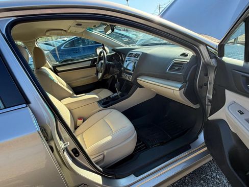 Used 2017 Subaru Legacy 2.5i Premium AWD/4WD image 12