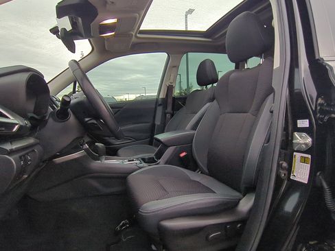 Used 2023 Subaru Forester Premium image 27