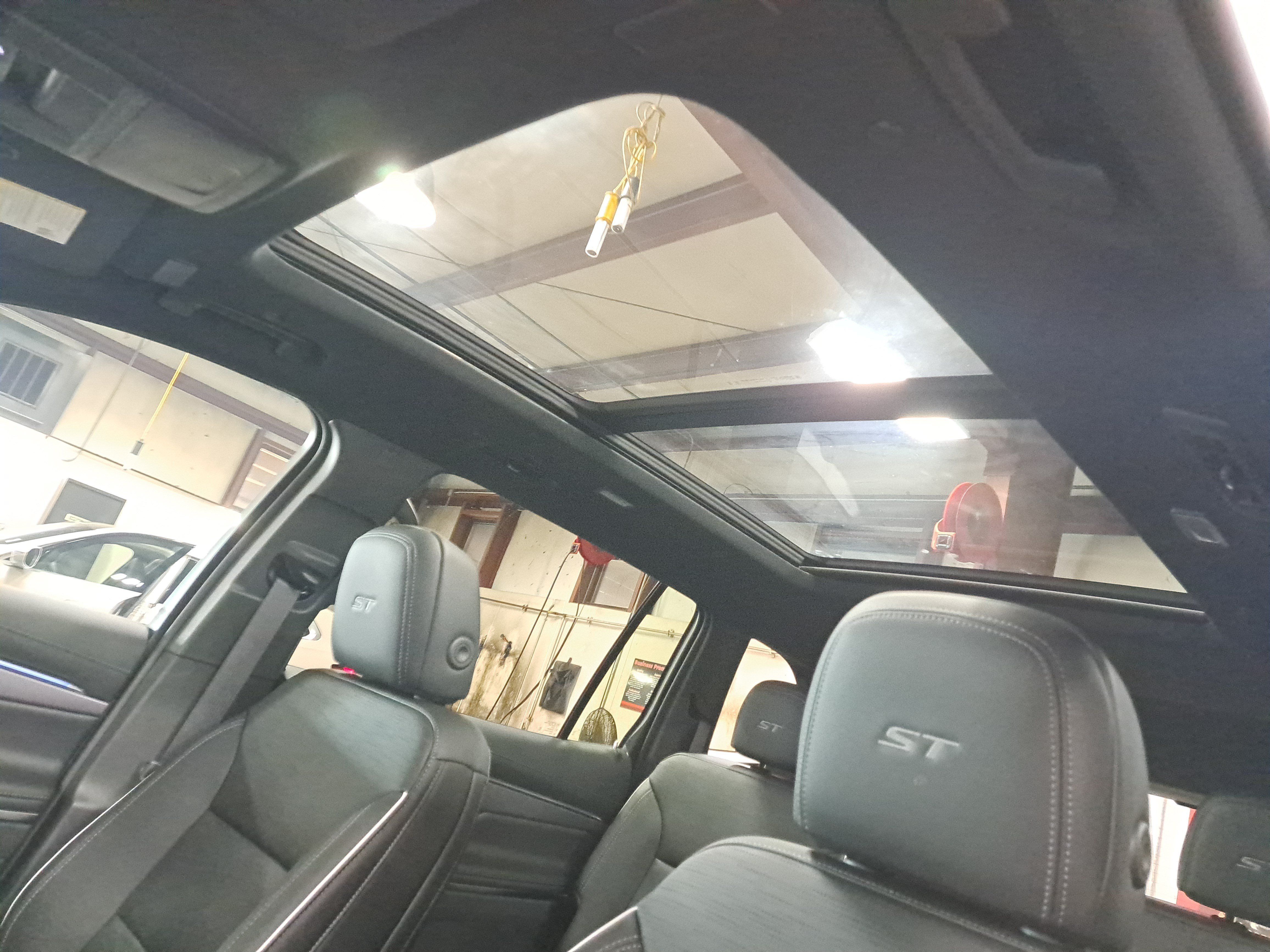 Used 2026 Buick Enclave Sport Touring w/ Power Package FWD image 31