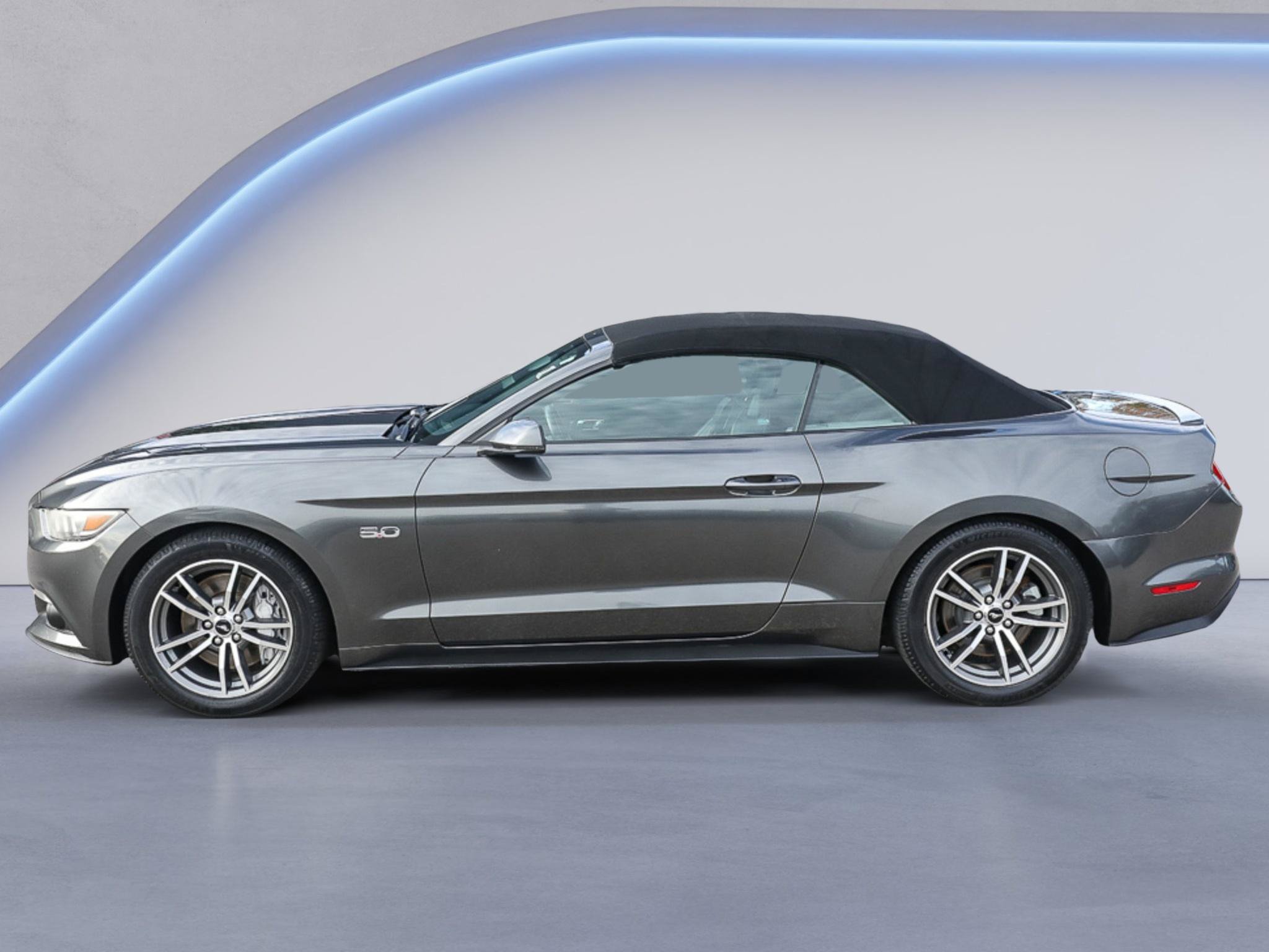 Used 2015 Ford Mustang GT Premium w/ Equipment Group 401A RWD image 3