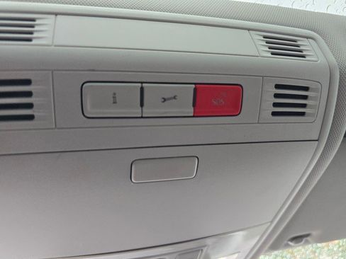 Used 2015 Volkswagen Golf SEL image 39