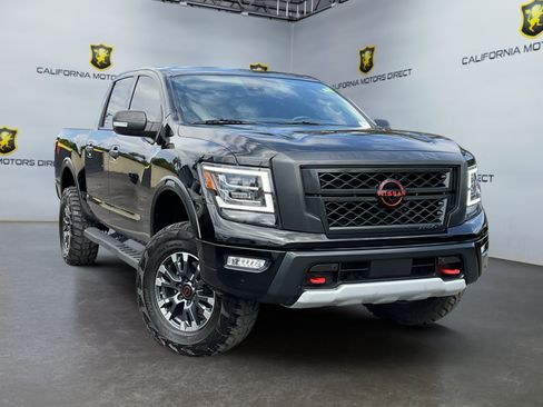 Used 2024 Nissan Titan PRO-4X w/ Pro-4x Convenience Package AWD/4WD image 3