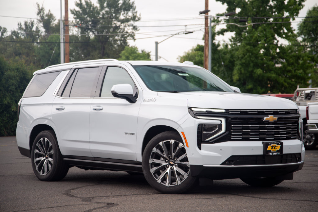 New 2026 Chevrolet Tahoe High Country AWD/4WD image 3