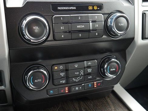 Used 2020 Ford F250 Lariat w/ Lariat Ultimate Package image 48