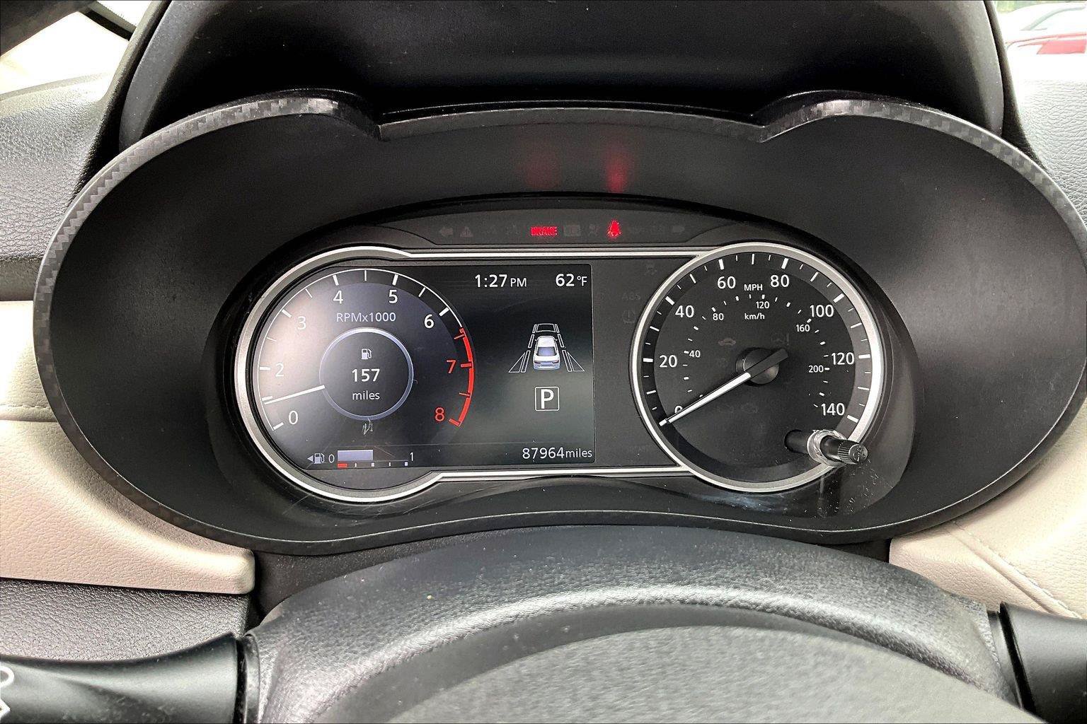 Used 2021 Nissan Versa SV FWD image 13