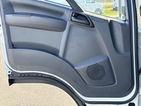 New 2025 Chevrolet Low Cab Forward image 6