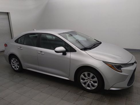 Used 2022 Toyota Corolla LE FWD image 11
