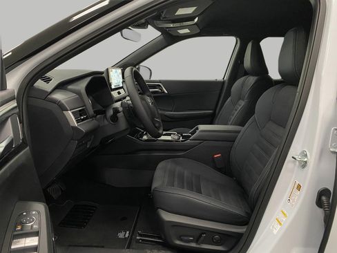 New 2026 Mitsubishi Outlander LE AWD/4WD image 61