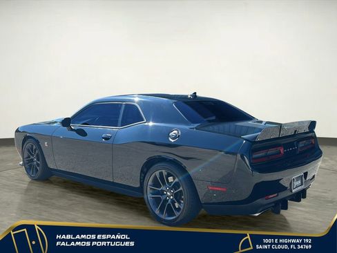 Used 2021 Dodge Challenger R/T Scat Pack RWD image 5