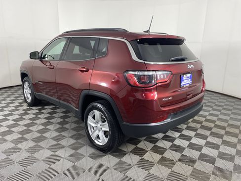 Used 2022 Jeep Compass Latitude w/ Convenience Group AWD/4WD image 9