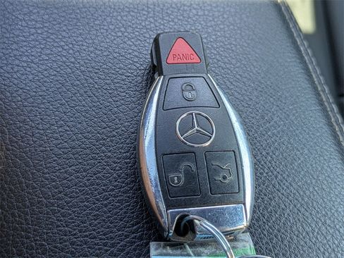 Used 2016 Mercedes-Benz GLA 250 image 35