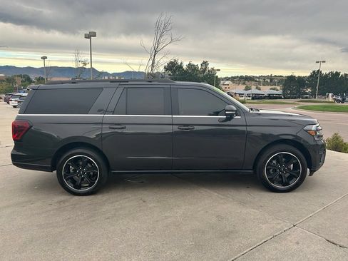 Used 2023 Ford Expedition Max Limited AWD/4WD image 10