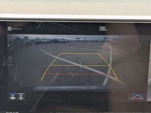 Used 2021 Toyota Highlander Platinum image 9