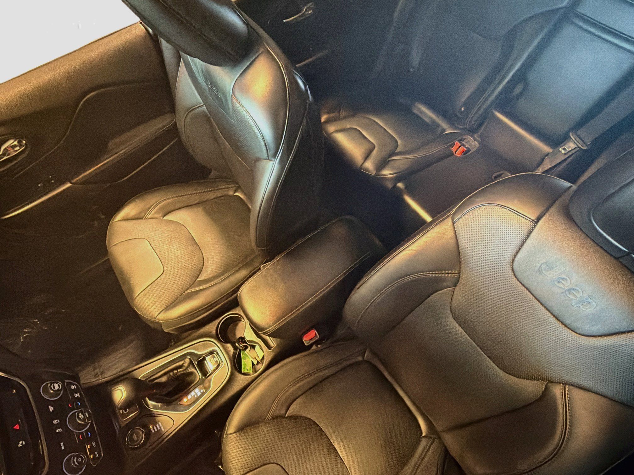 Used 2019 Jeep Cherokee Limited AWD/4WD image 27