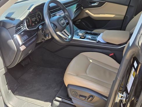 Used 2023 Audi Q8 Premium w/ Convenience Package AWD/4WD image 5