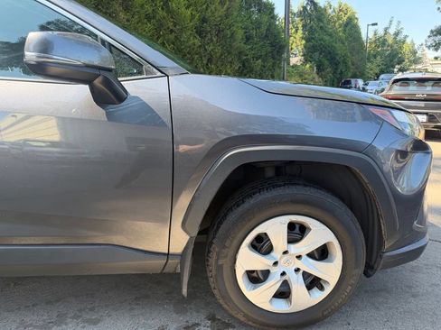 Used 2025 Toyota RAV4 LE AWD/4WD image 3