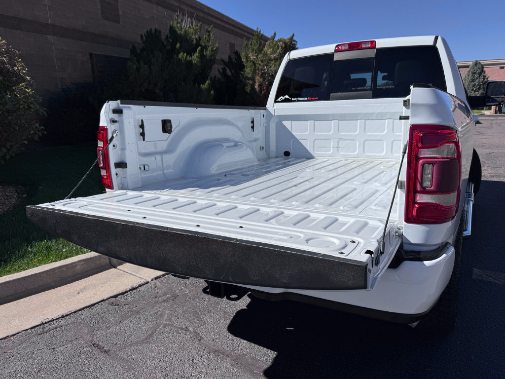 Used 2023 RAM 3500 Laramie AWD/4WD image 12