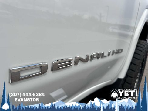 Used 2022 GMC Sierra 2500 Denali w/ Denali Ultimate Package image 11