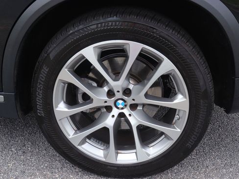Used 2024 BMW X5 xDrive40i w/ Parking Assistance Package AWD/4WD image 41