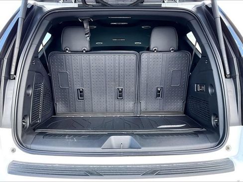 New 2026 Chevrolet Tahoe LT w/ Comfort Package AWD/4WD image 15