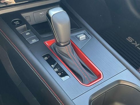 Used 2026 Nissan Kicks SR image 21