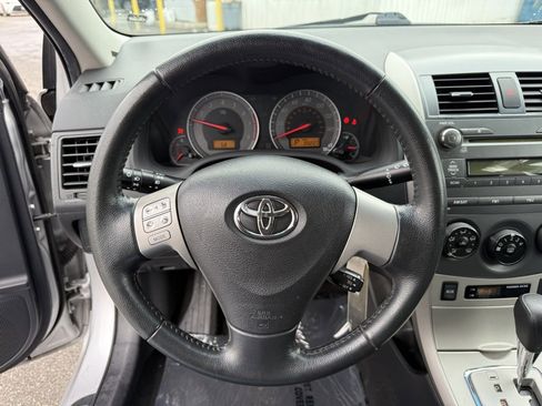 Used 2010 Toyota Corolla S image 20