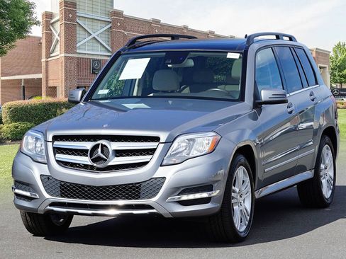 Used 2014 Mercedes-Benz GLK 250 BlueTEC 4MATIC image 4
