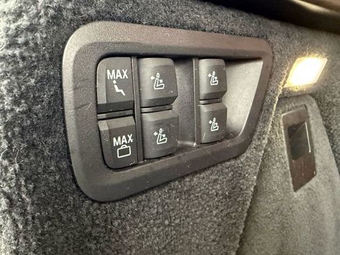 Used 2020 BMW X7 xDrive40i w/ Cold Weather Package image 46