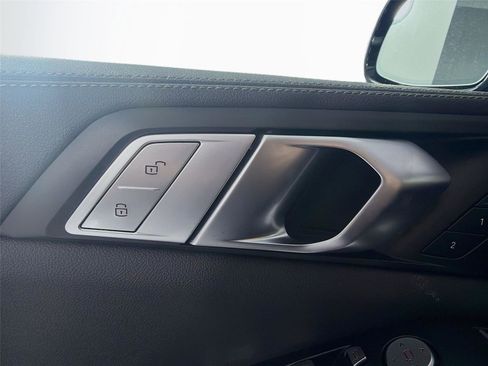 Used 2021 BMW X7 xDrive40i w/ Premium Package image 7