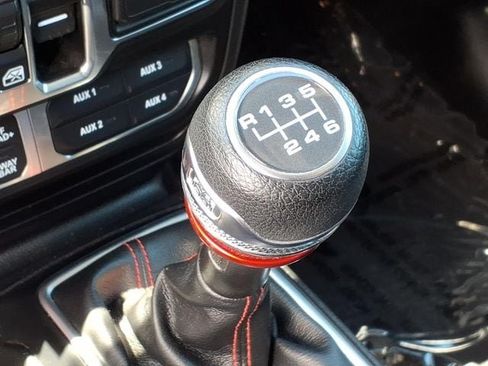 Used 2021 Jeep Gladiator Rubicon AWD/4WD image 19