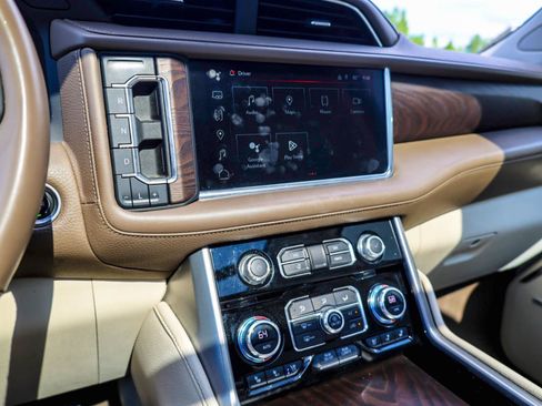 Used 2023 GMC Yukon Denali w/ Max Trailering Package AWD/4WD image 17