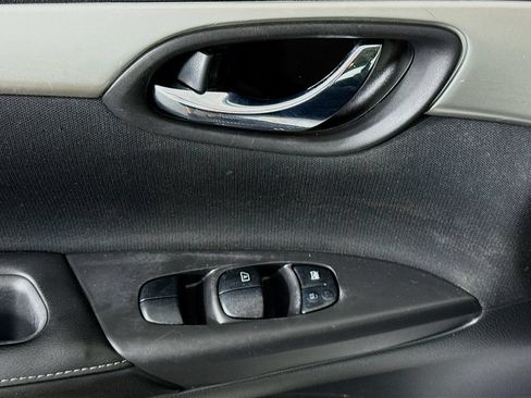 Used 2019 Nissan Sentra S FWD image 21