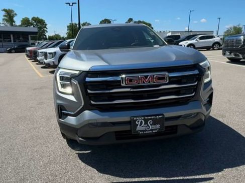 New 2026 GMC Terrain Elevation FWD image 3
