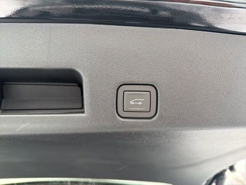 New 2026 Chevrolet Traverse High Country w/ LPO, Floor Liner Package image 45