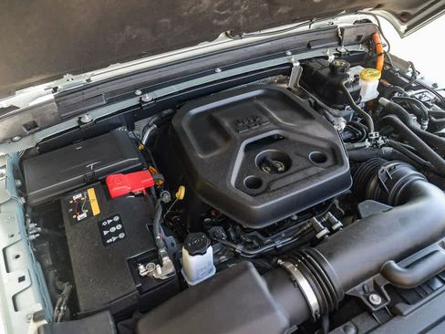 Used 2024 Jeep Wrangler Sahara w/ Technology Group image 32