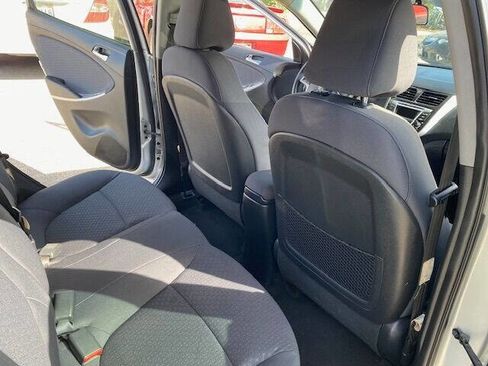 Used 2014 Hyundai Accent SE image 10