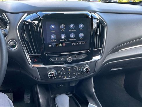 Used 2023 Chevrolet Traverse LT AWD/4WD image 19