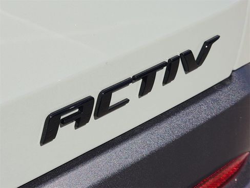 New 2026 Chevrolet Equinox ACTIV w/ LPO, Floor Liner Package image 7