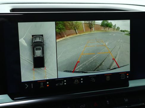 Used 2024 Chevrolet Silverado 1500 RST w/ Convenience Package II image 5