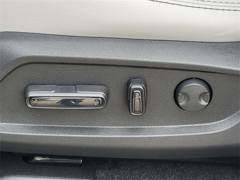 New 2025 Honda Pilot Touring image 36