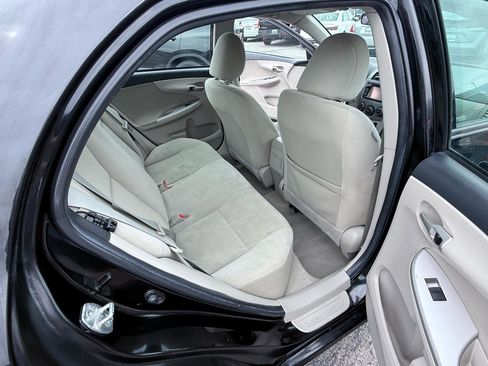 Used 2012 Toyota Corolla LE FWD image 11